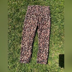 lululemon cropped pants perfect condition